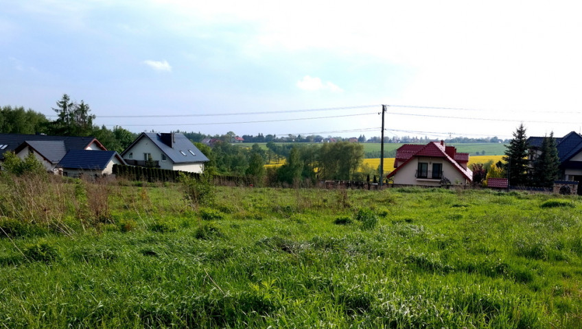 Działka Sprzedaż Giebułtów Prestiżowa&nbsp;lokalizacja, III linia zabudowy tylko 8 km od ul. Opolskiej!