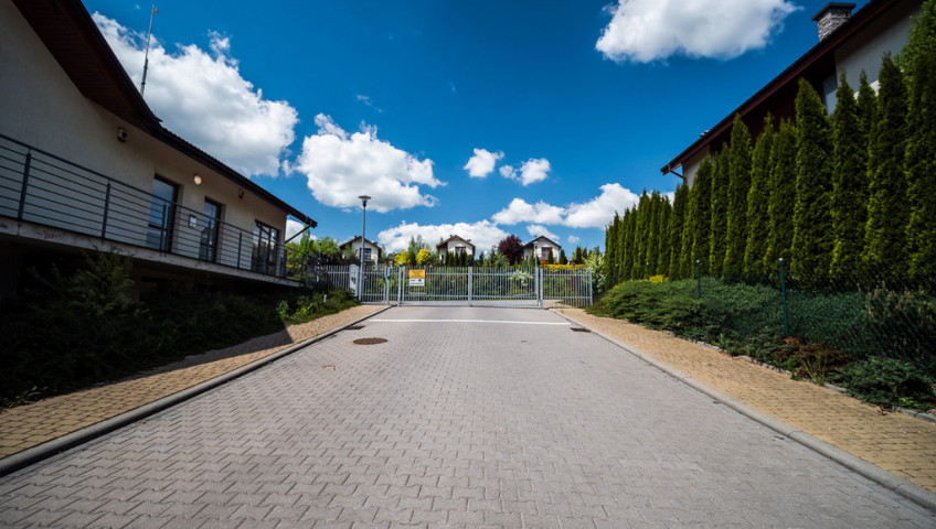 Dom Sprzedaż Masłomiąca Oryginalny&nbsp;i komfortowy dom na os Saritor Park w Masłomiącej